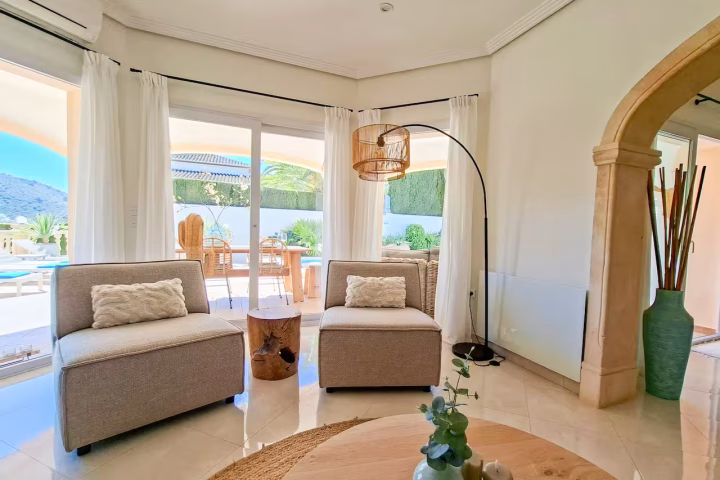 Casadorada-moraira-villa-short-stay-rental-interior-4